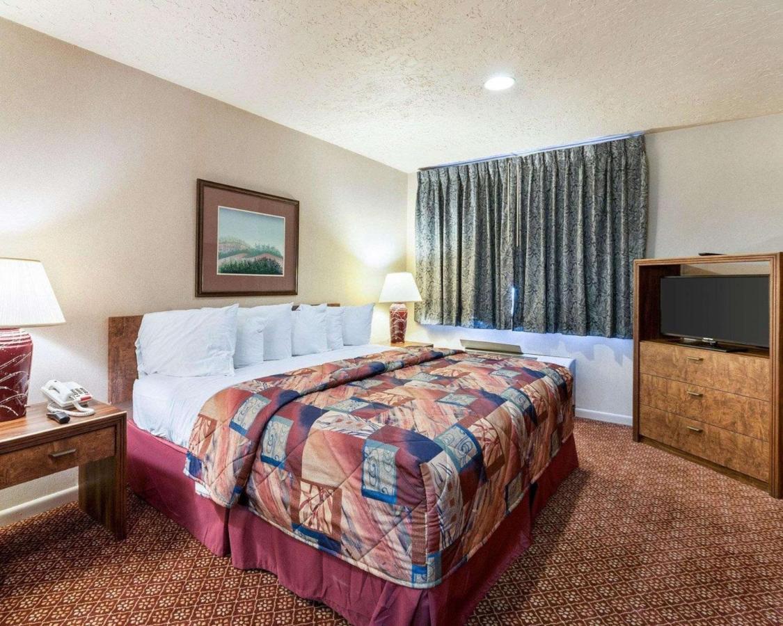 Rodeway Inn Jasper Exterior photo